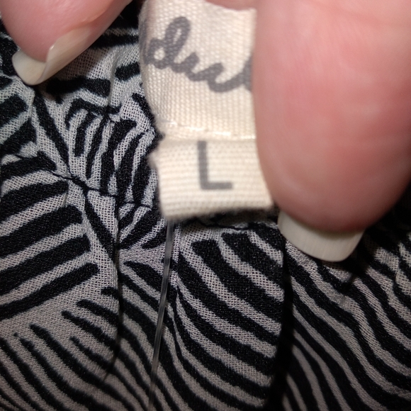 Beautiful maxi dress nwt - Picture 5 of 6